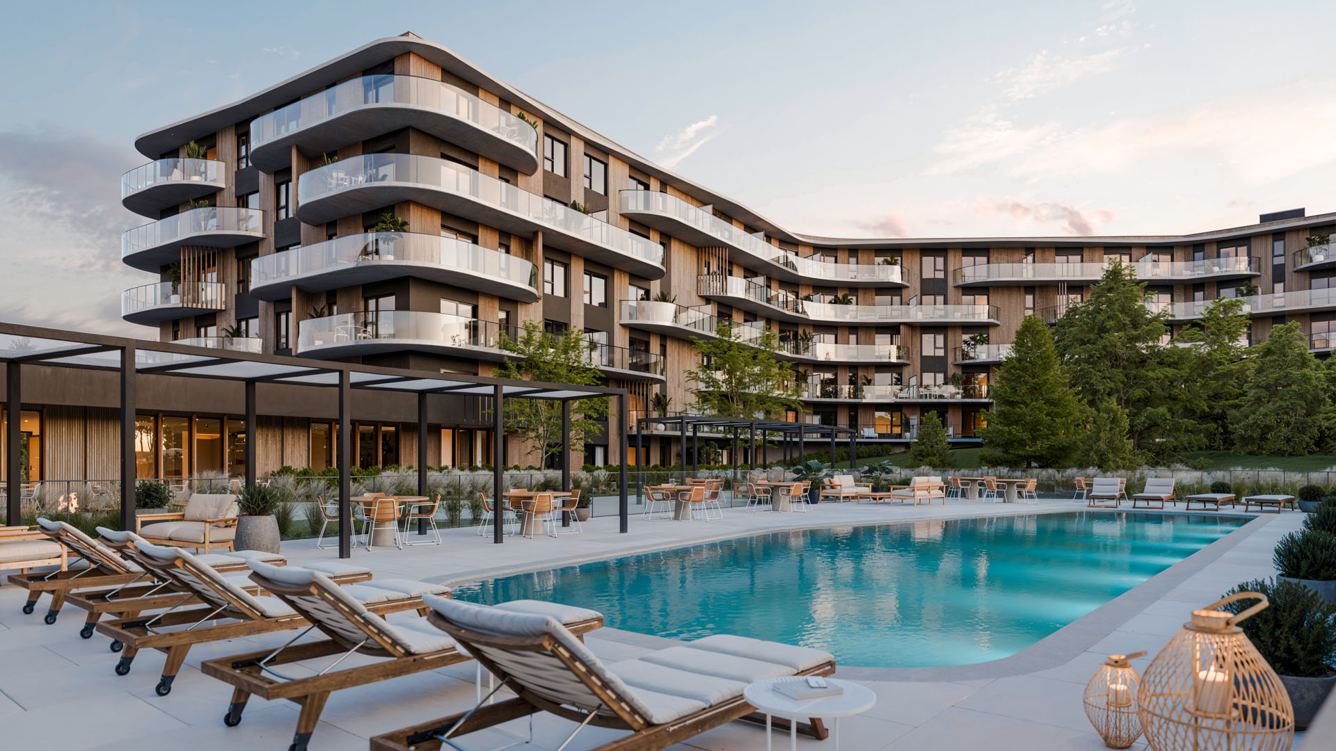 Piscine extérieure avec chaises longues et terrasse de Kwayaweh